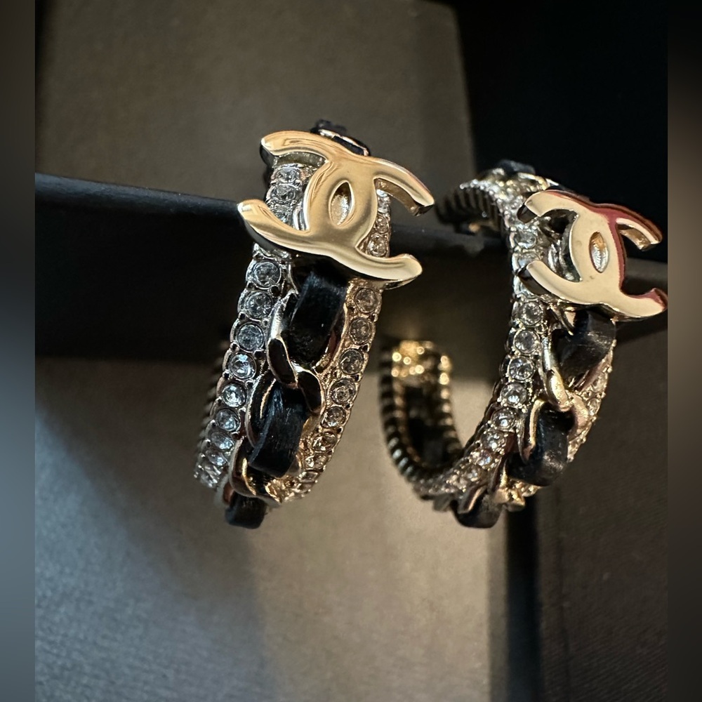 Chanel hoops